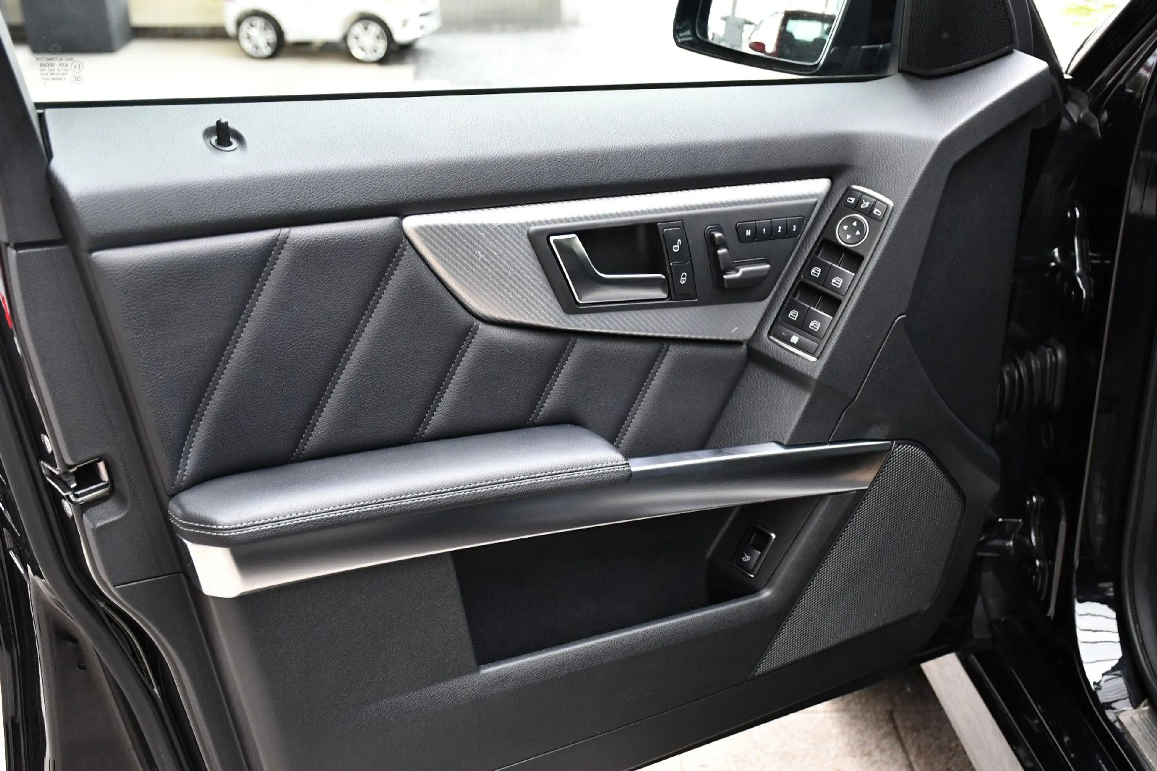 Mercedes-Benz GLK 350 4Matic AMG-LIne Leder Navi Memory — photo 7