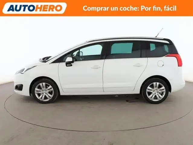 Peugeot 5008 view 3