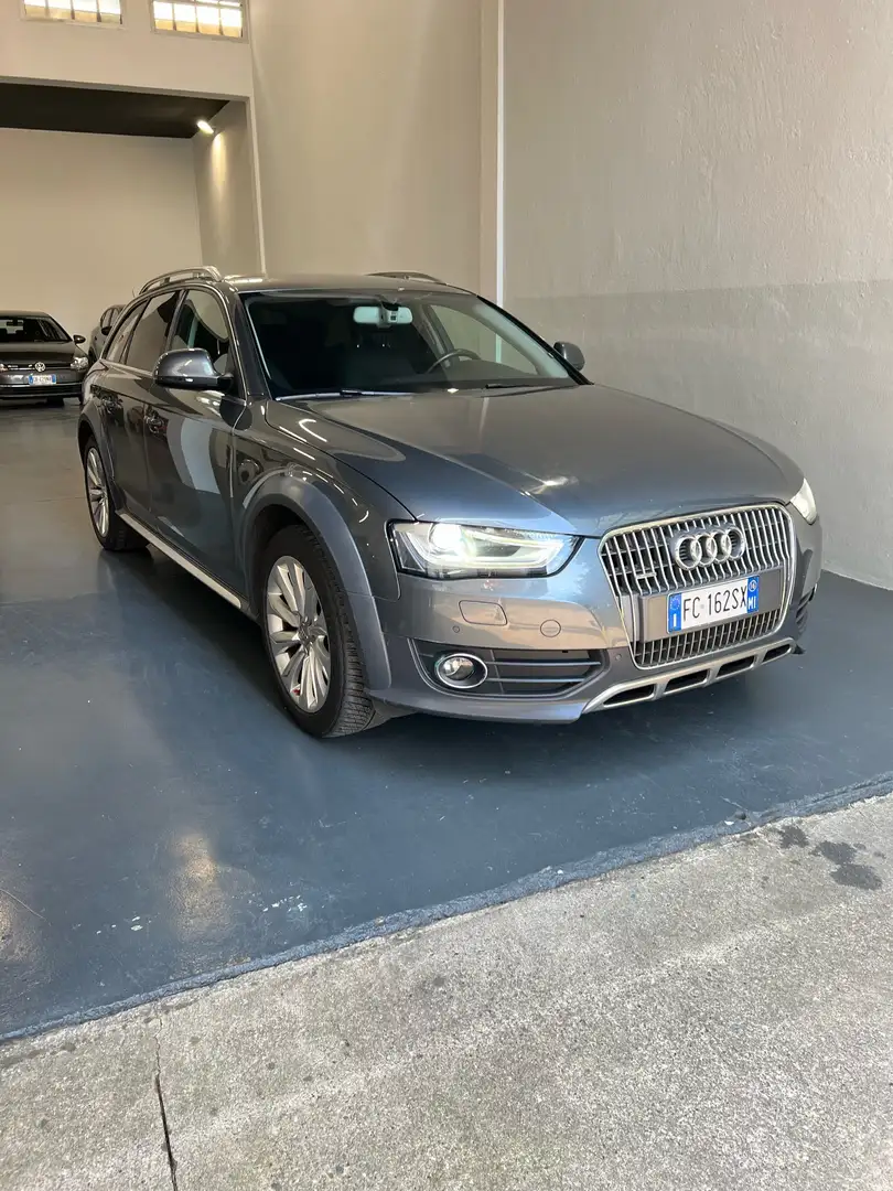 Audi A4 allroad 2.0 tdi Ambiente 190c s-tronic - 1
