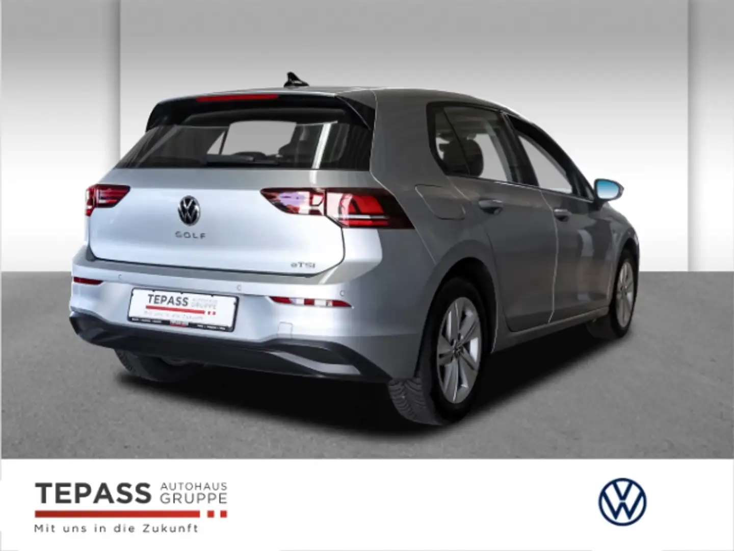 Volkswagen Golf 1.5 eTSI Goal LED PDC LANE Zilver - 2