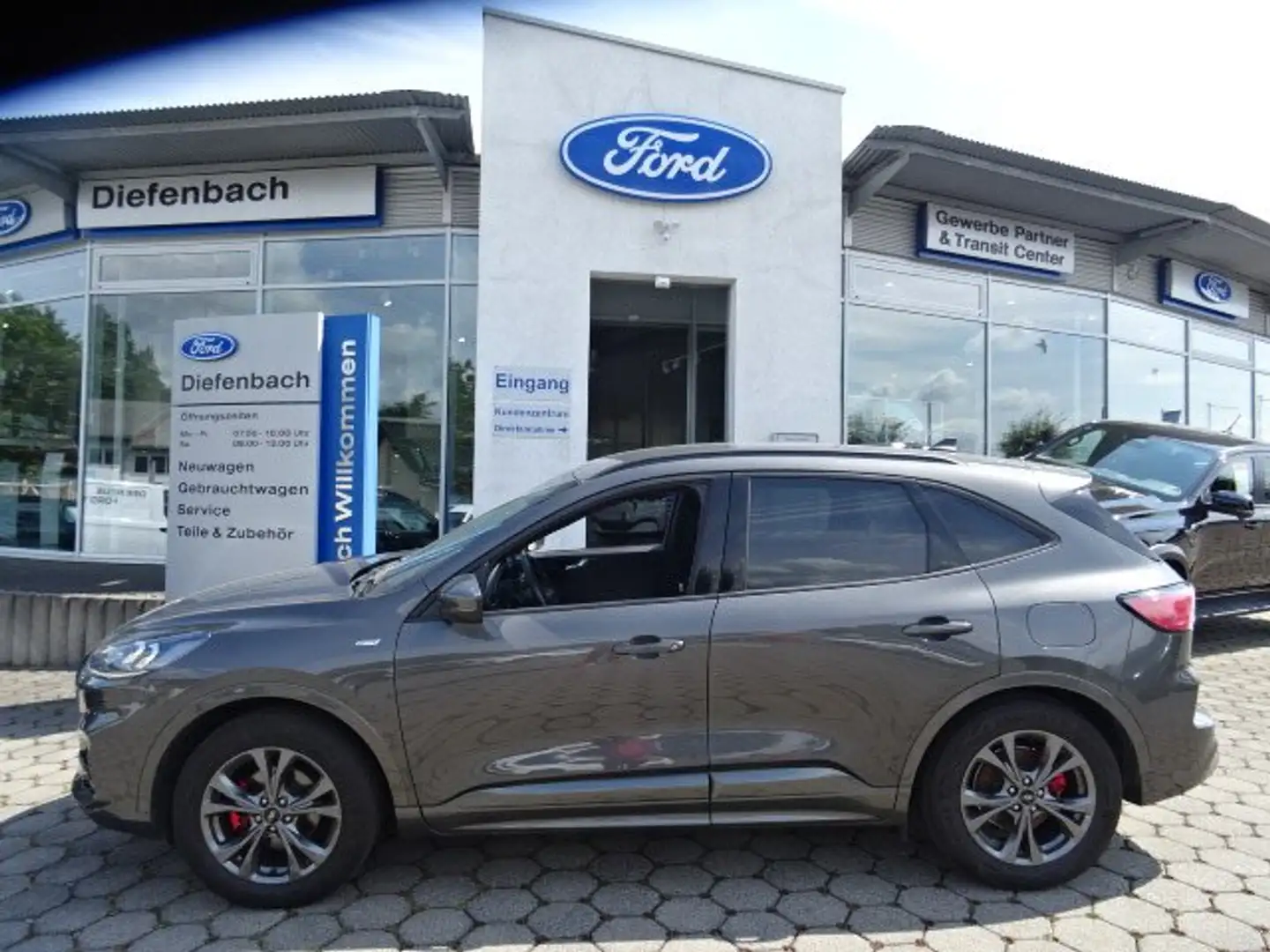 Ford Kuga 1.5 Ecoboost ST-Line X +ACC+Head-up+LED+B&O Grijs - 1