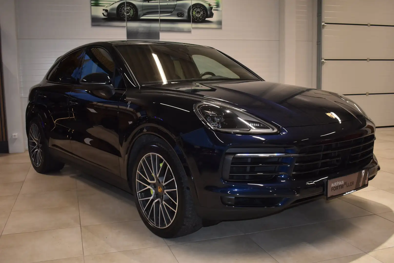 Porsche Cayenne Coupe 4E-Hybrid Blau - 1
