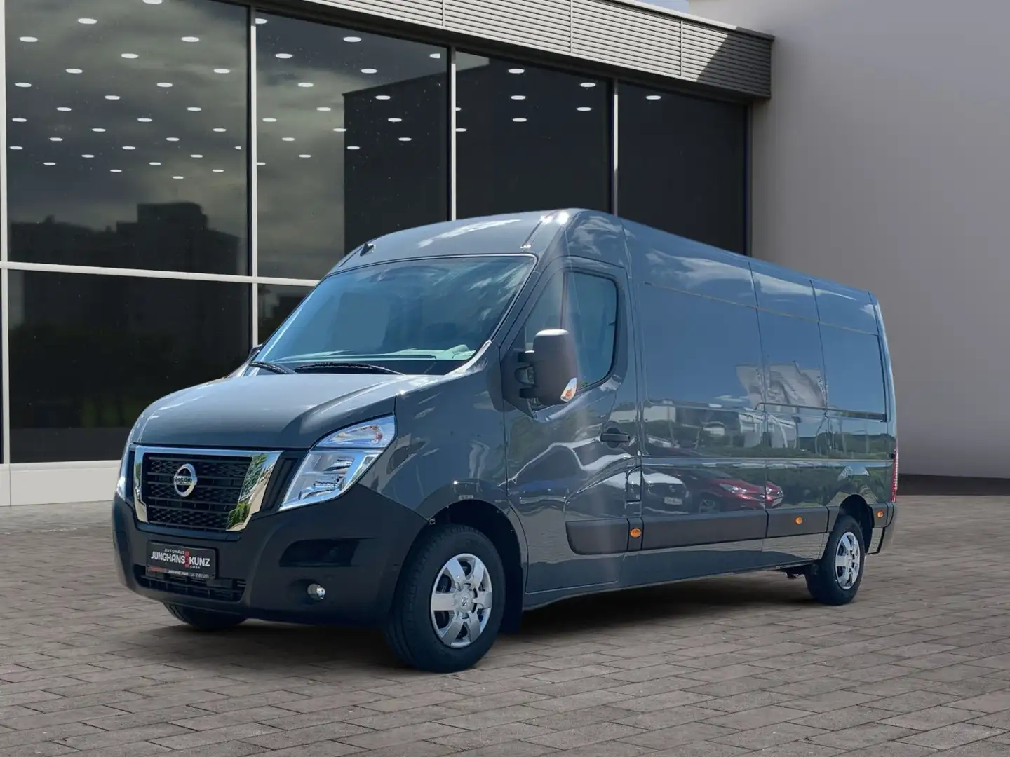 Nissan Interstar Kasten L3H2 35 dCi180 N-CONNECTA LRB A Grau - 2