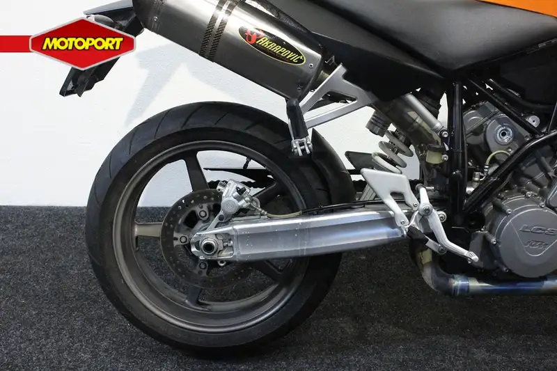 KTM 990 Super Duke - foto 3