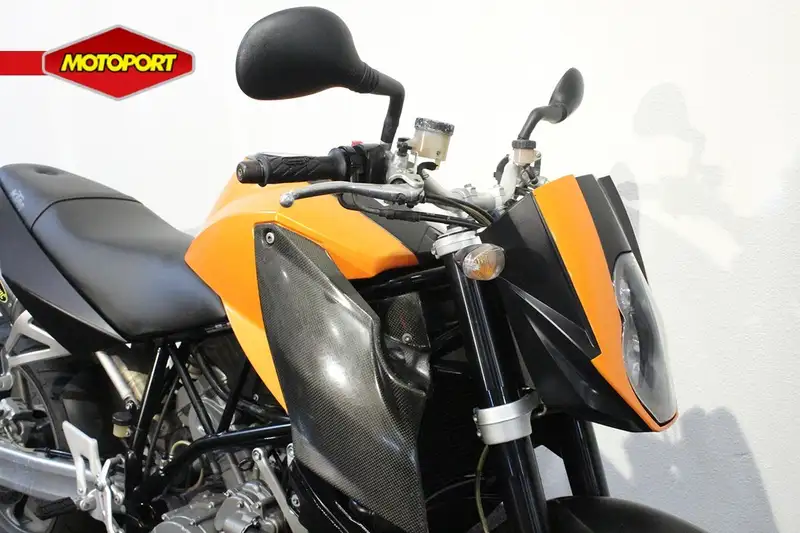 KTM 990 Super Duke - foto 5