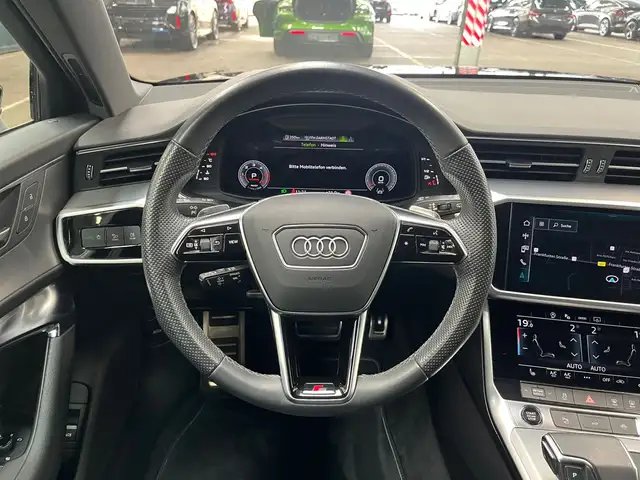 Audi A6 view 13