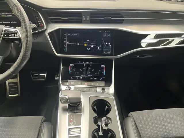 Audi A6 view 15