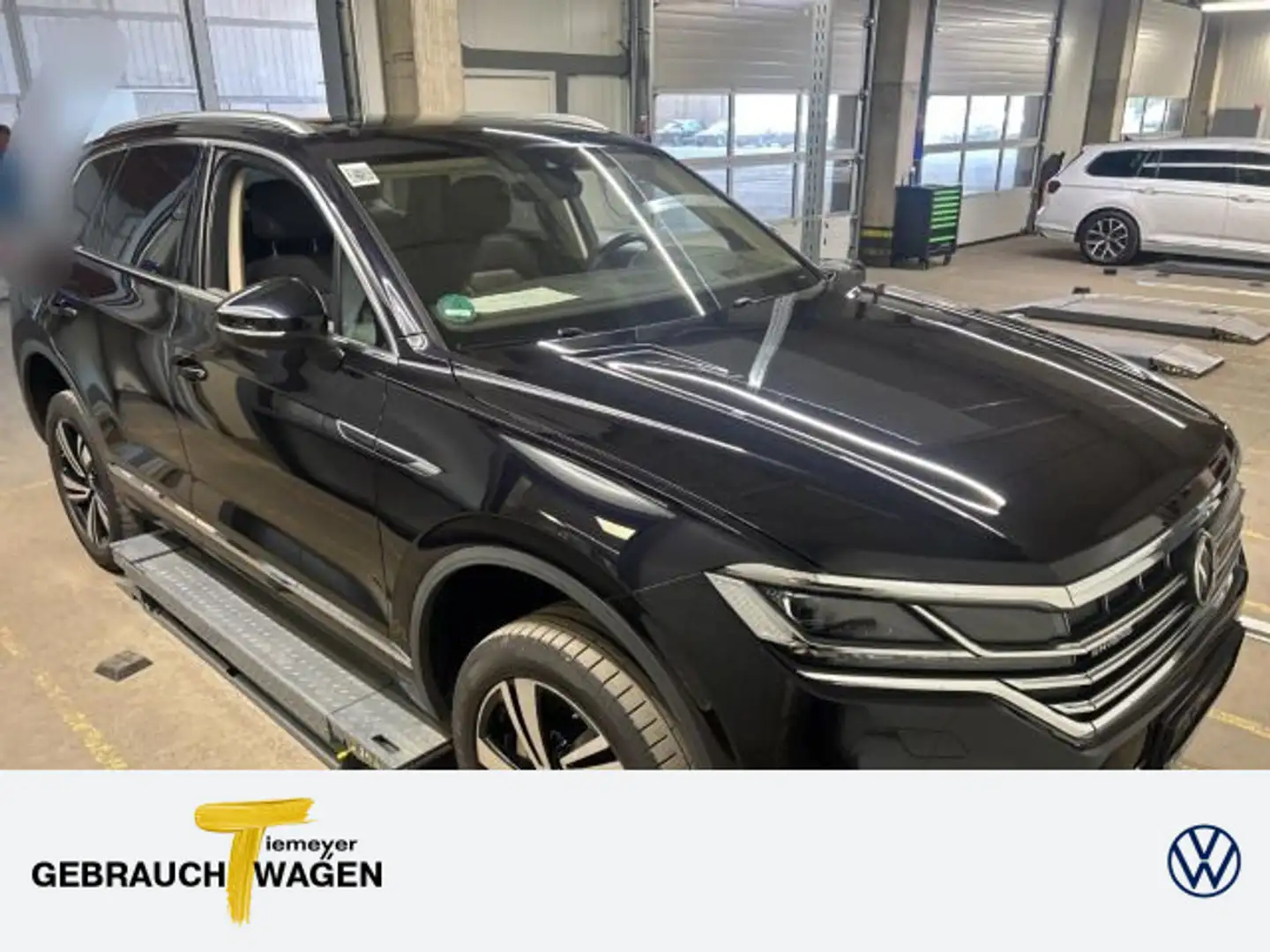Volkswagen Touareg 3.0 TSI ATMOSPHERE LUFT VIRTUAL PANO AHK Schwarz - 1