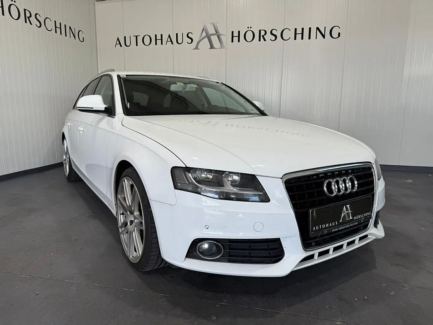 Audi A4 2,0 TDI DPF Alb - 1