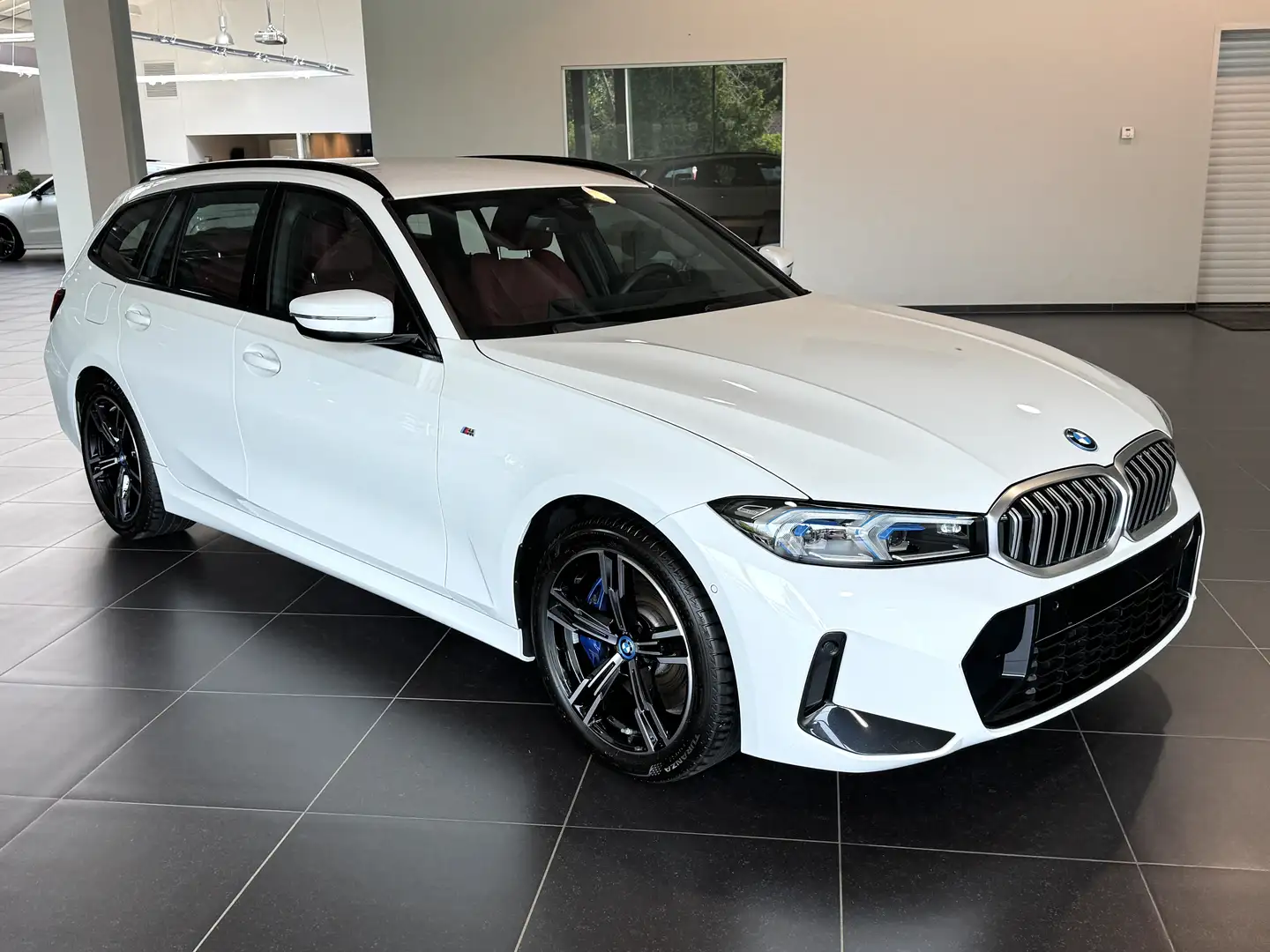 BMW 330 e Touring M Sport Head-Up Display, Camera, Pdc, Le - 2