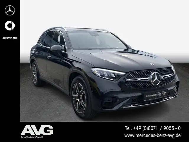 Mercedes-Benz GLC view 3