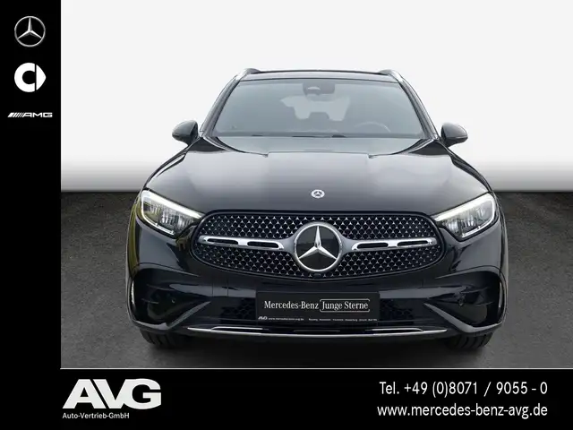 Mercedes-Benz GLC view 2