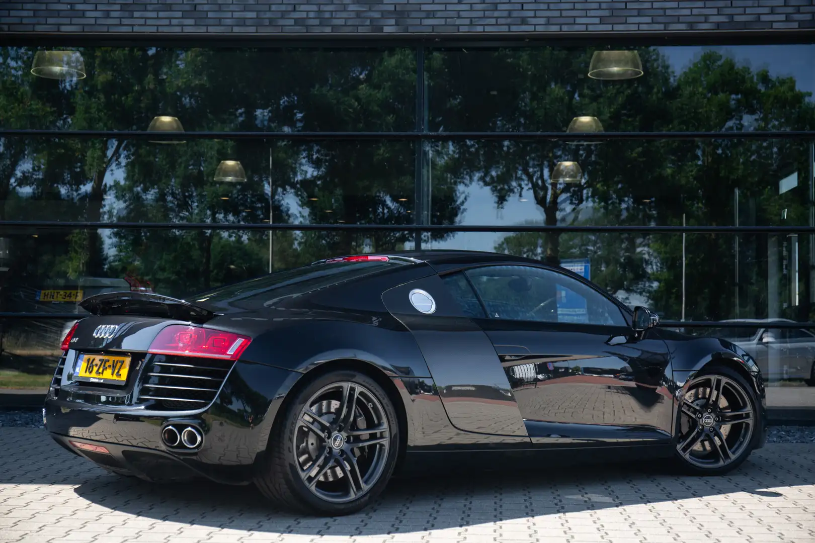 Audi R8 4.2 V8 FSI , Origineel NL, Carbon, Alcantara Zwart - 2