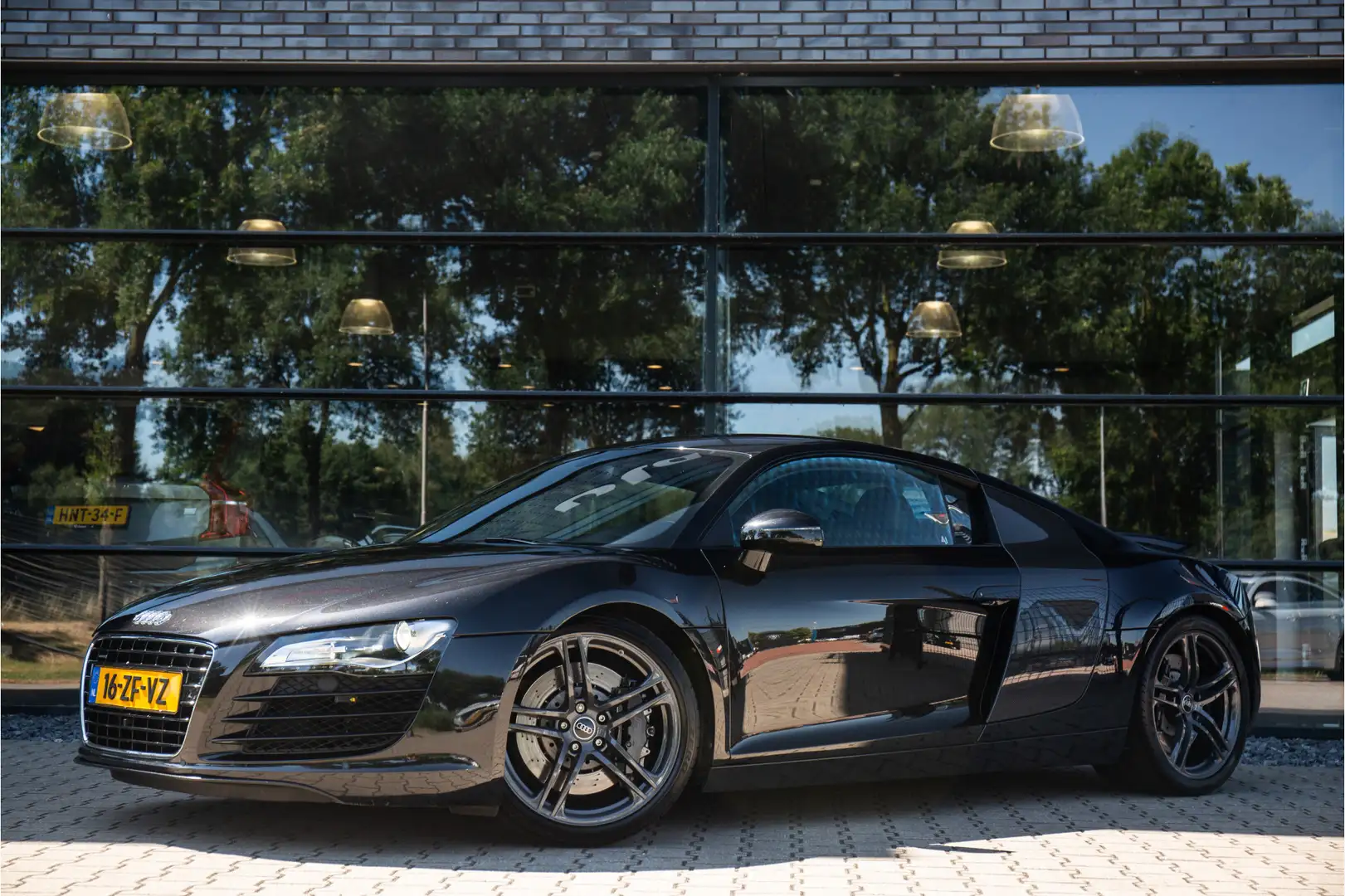 Audi R8 4.2 V8 FSI , Origineel NL, Carbon, Alcantara Zwart - 1