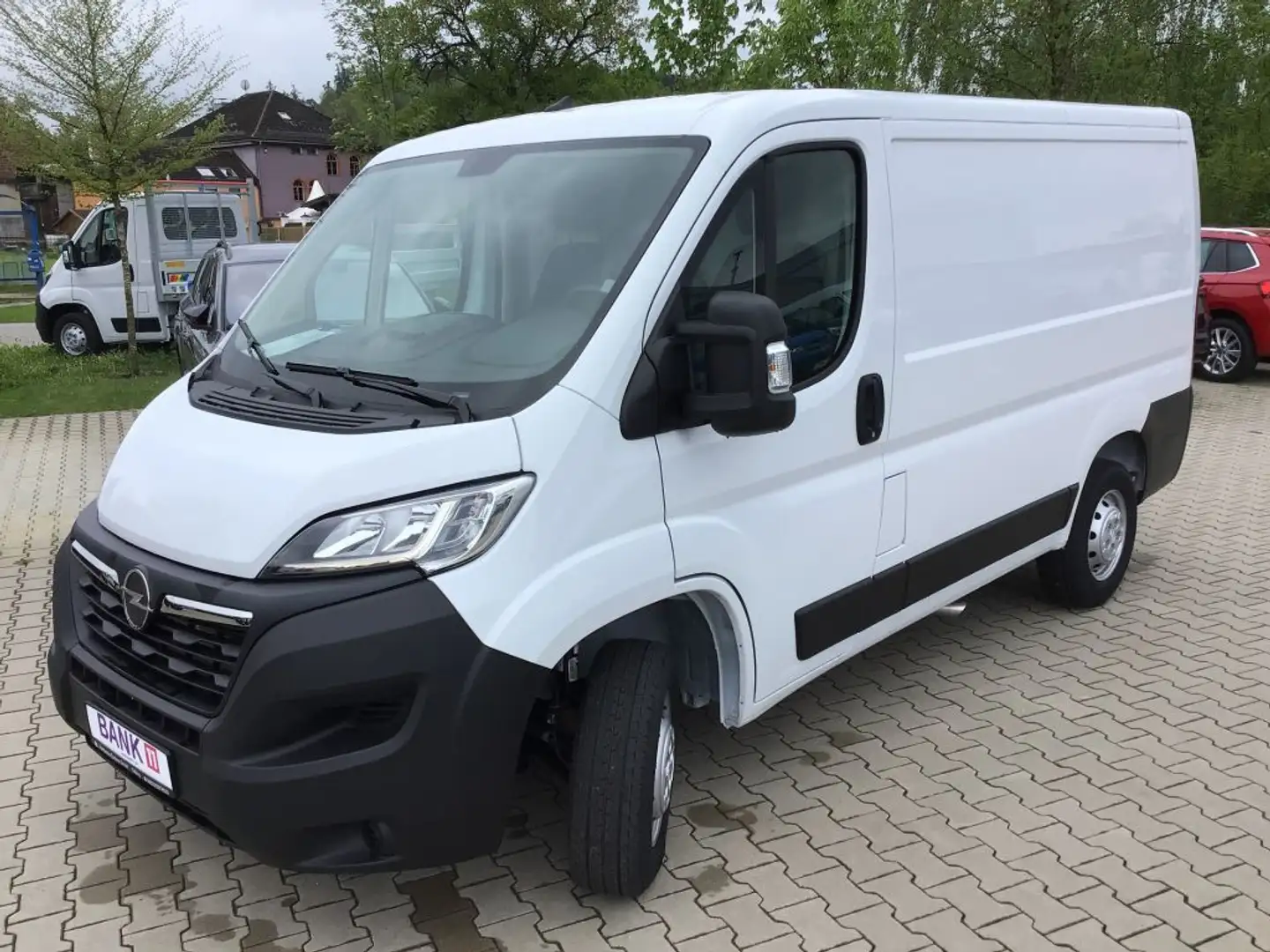 Opel Movano 2.2 D L1H1 2WD VA Edition Einparkhilfe Weiß - 1