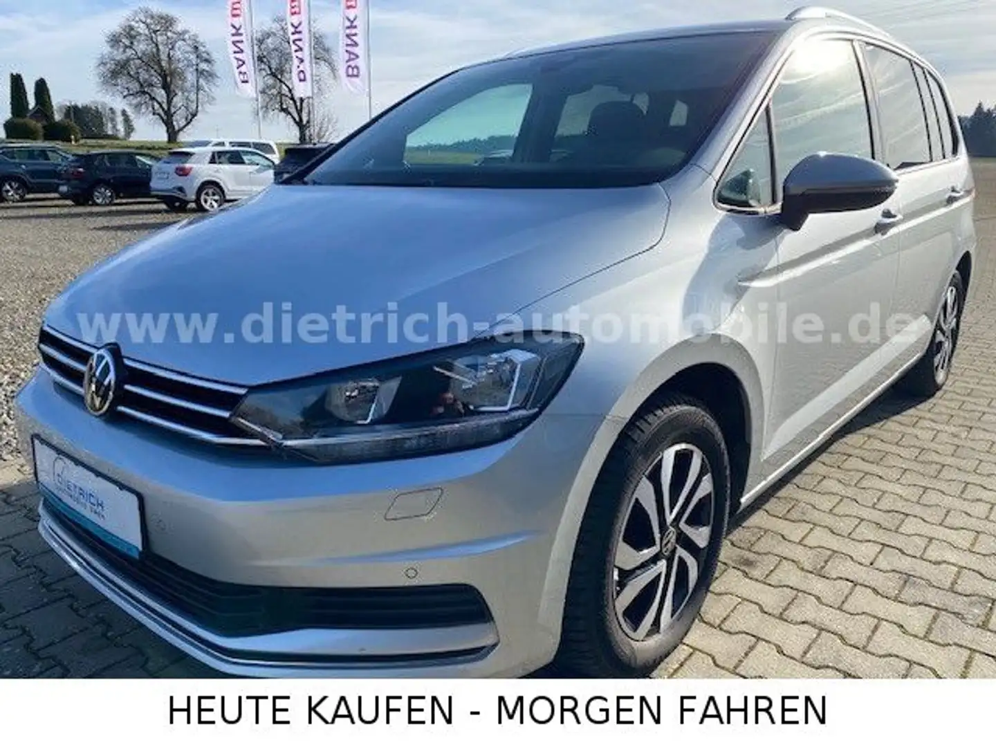Volkswagen Touran 1,5 TSi ACC AppleCarplay SHZ PDC 7 SITZER Silber - 1