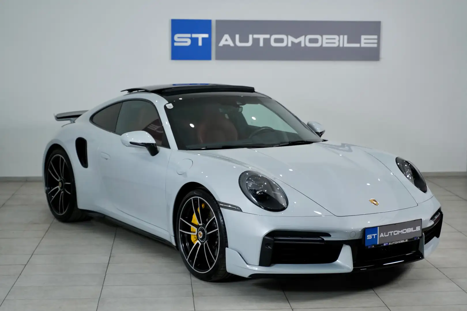 Porsche 992 Turbo S PDK // LEASINGFÄHIG // MEGA- OPTIK! Weiß - 2