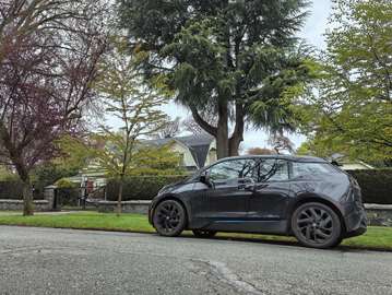 4dr HB w/Range Extender