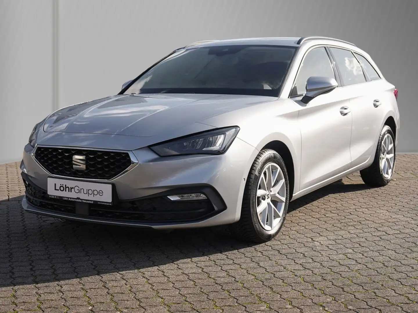 SEAT Leon Sportstourer 2.0 TDI DSG Style Navi/LED/AHK Argent - 2