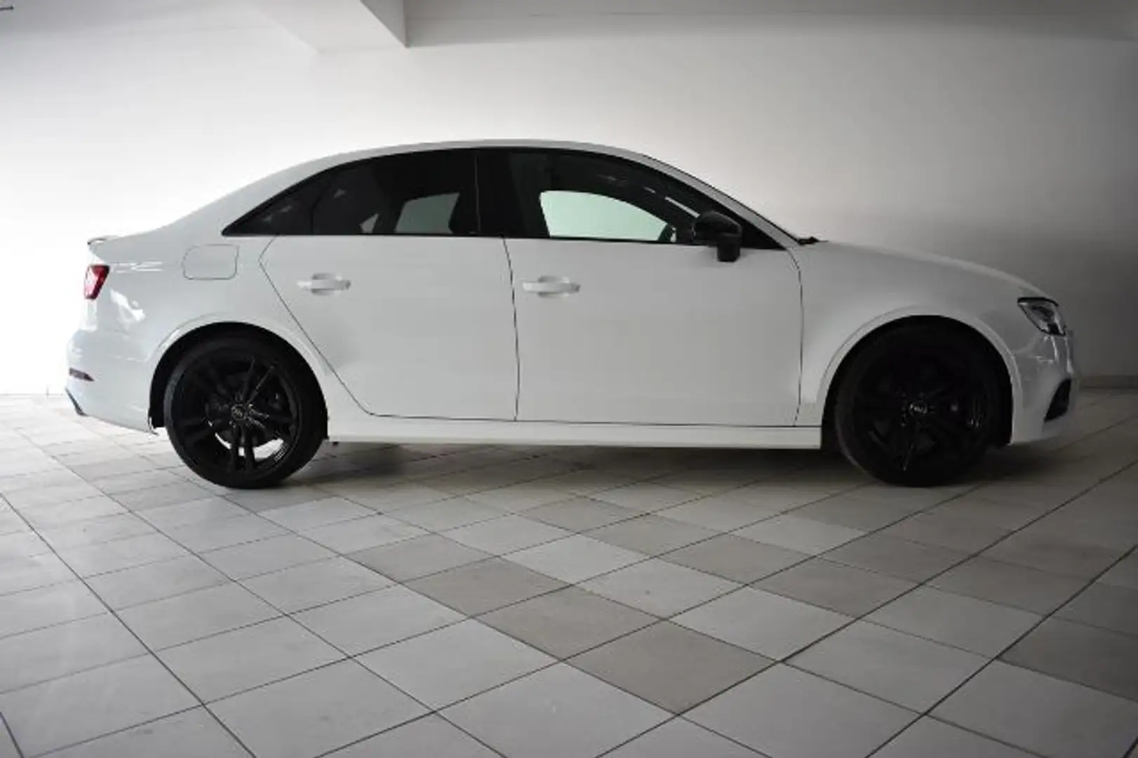 Audi S3 2.0TFSI quattro APP LED NAVI Weiß - 2