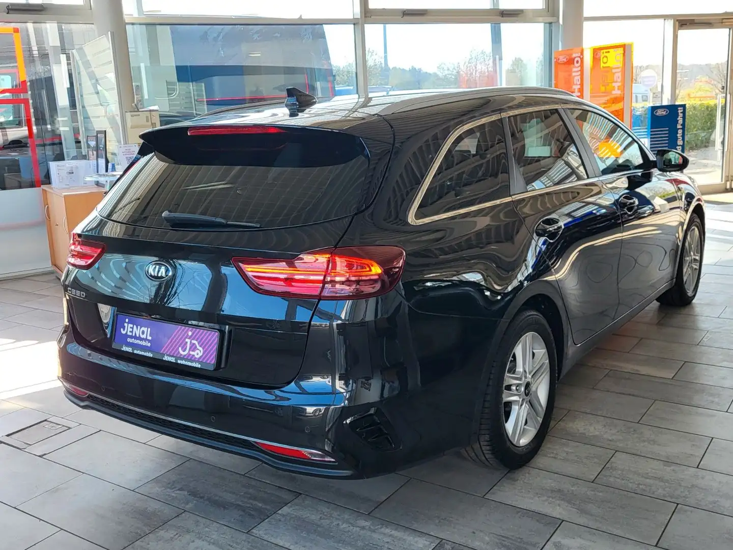 Kia Ceed SW / cee'd SW Vision NAVI/DAB/KAMERA/SITZHZG Schwarz - 2