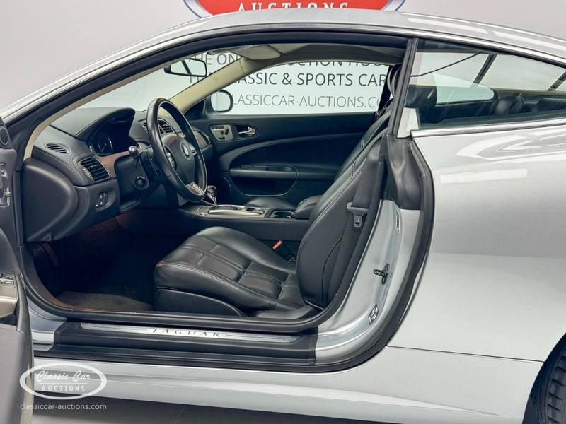 Jaguar XK 4.2 - 80434 Km  - ONLINE AUCTION — photo 9