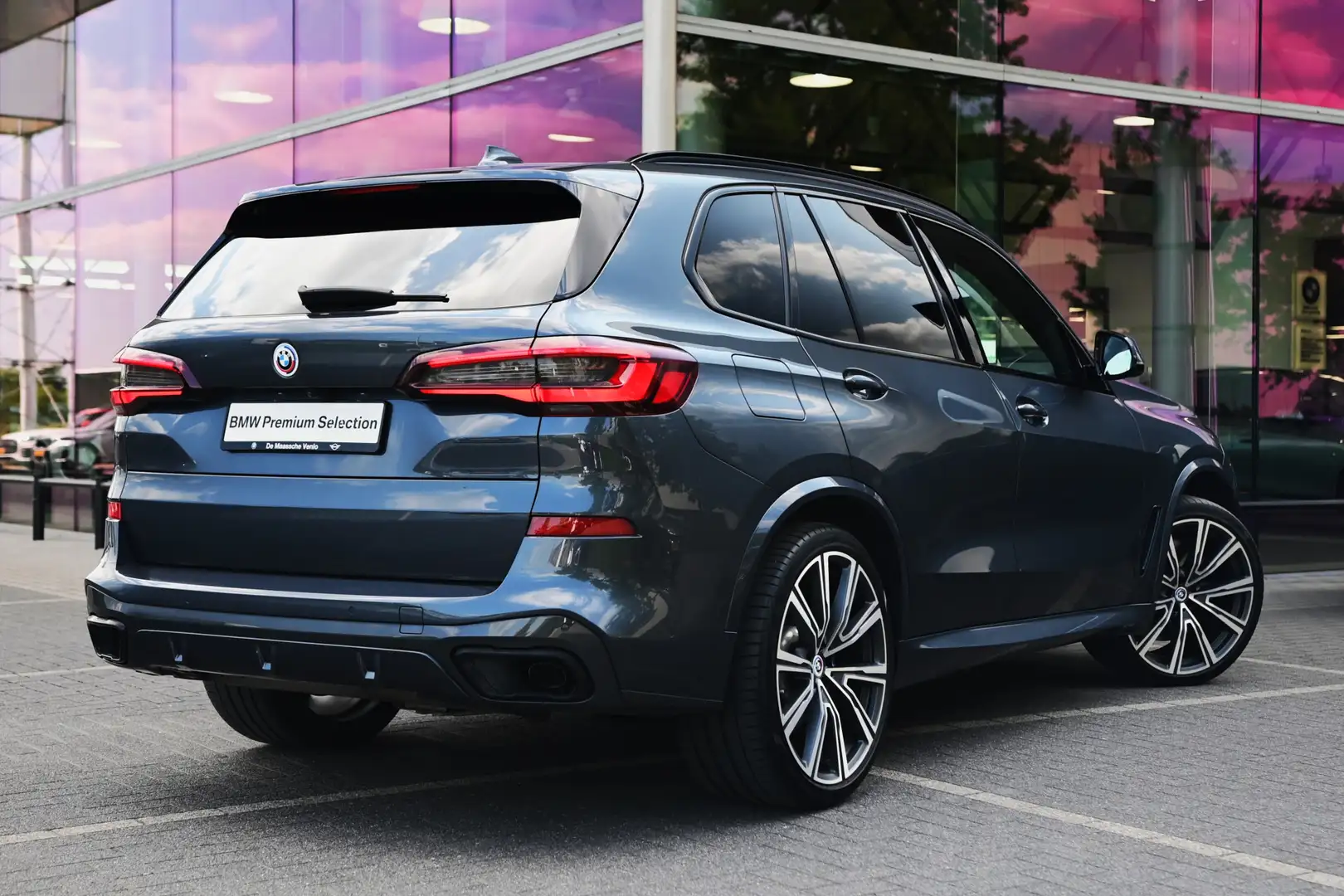 BMW X5 xDrive45e High Executive M Sport Automaat / Panora Grijs - 2