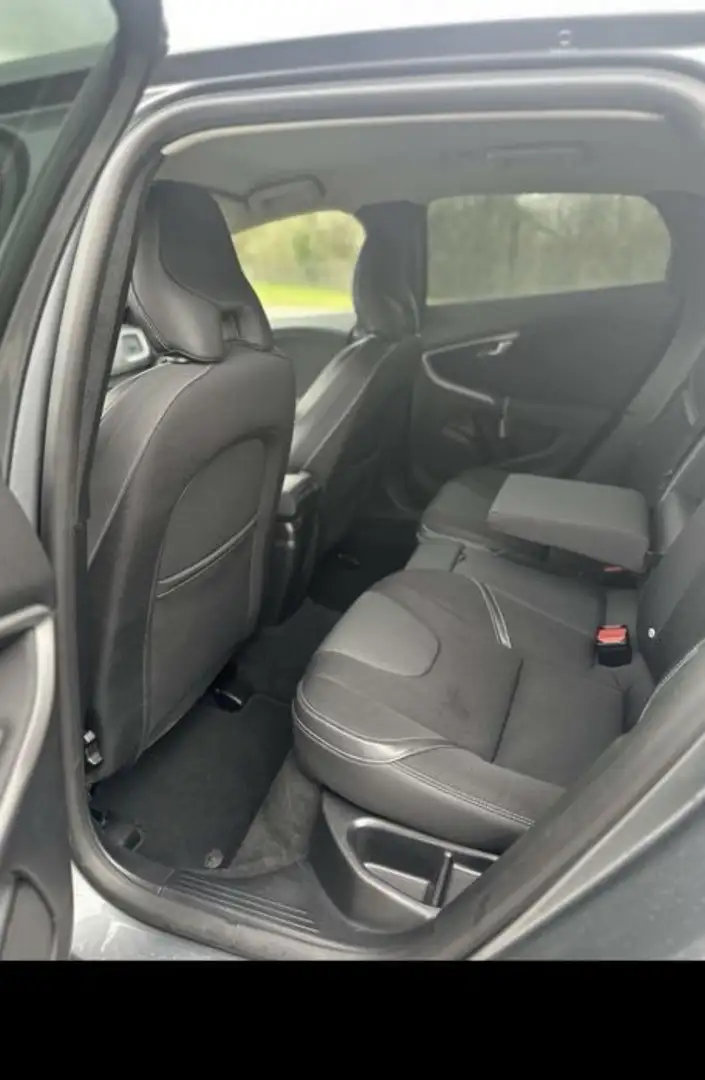 Volvo V40 2.0 D2 Eco Momentum Geartronic - 2