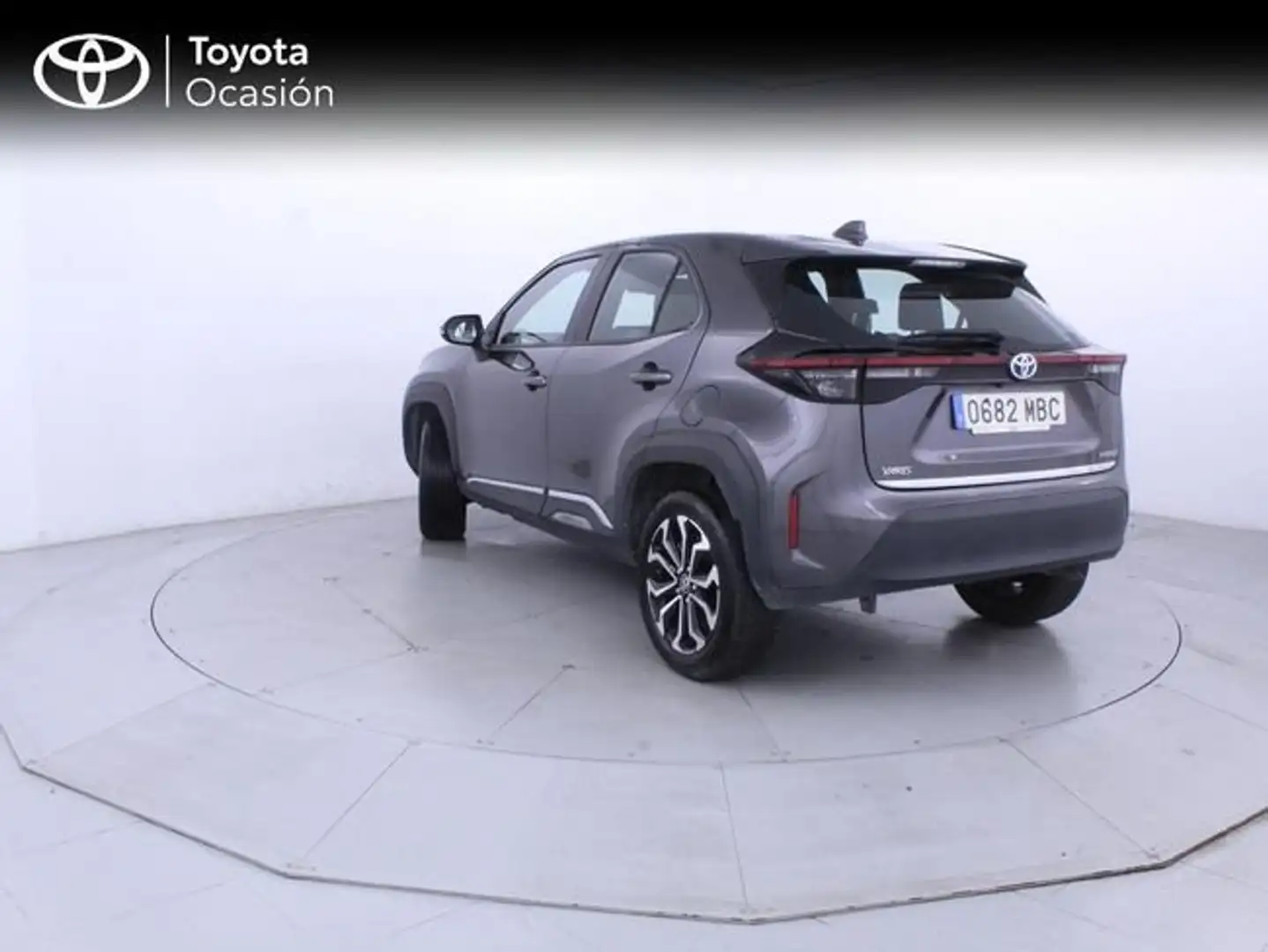 Toyota Yaris Cross 1.5 120H Active Tech Gris - 2