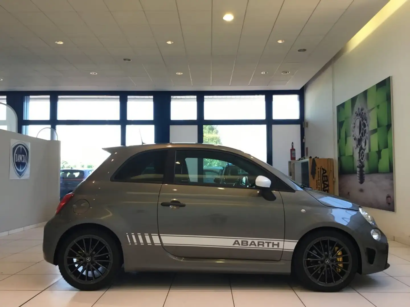 Abarth 595 1.4 Turbo T-Jet 180 CV Esseesse MY19 Grau - 2