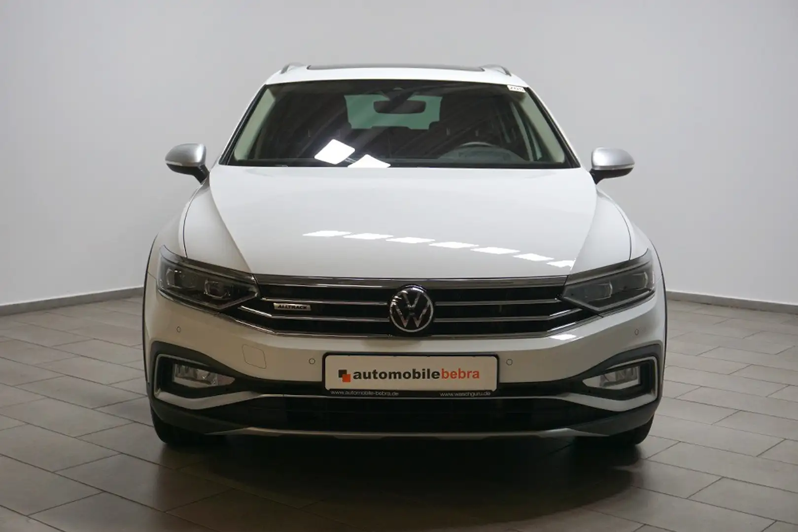 Volkswagen Passat Alltrack 2.0TDI DSG 4M Virtual Pano AHK Weiß - 2