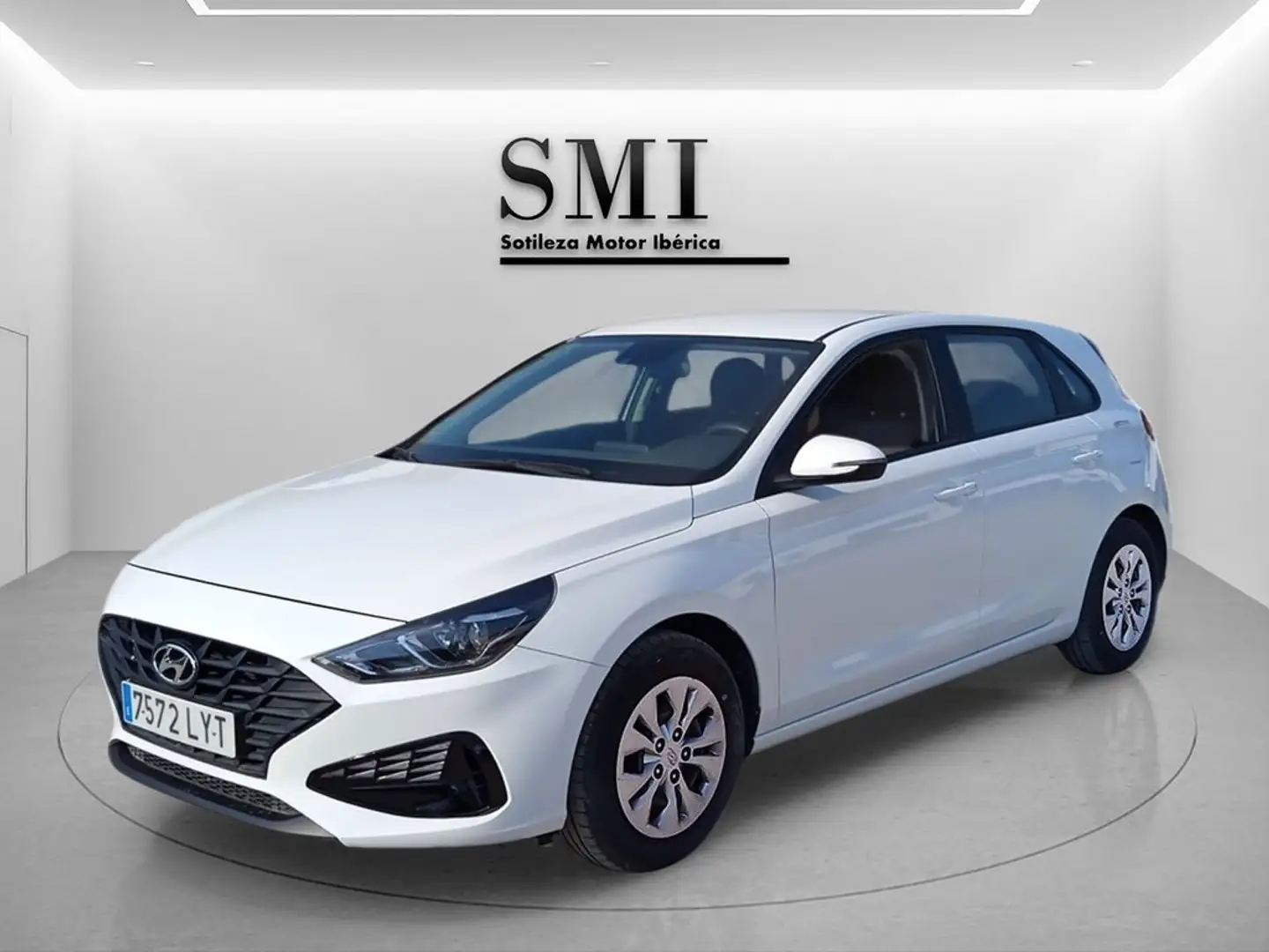 Hyundai i30 1.5 DPI Essence 110 Blanco - 1