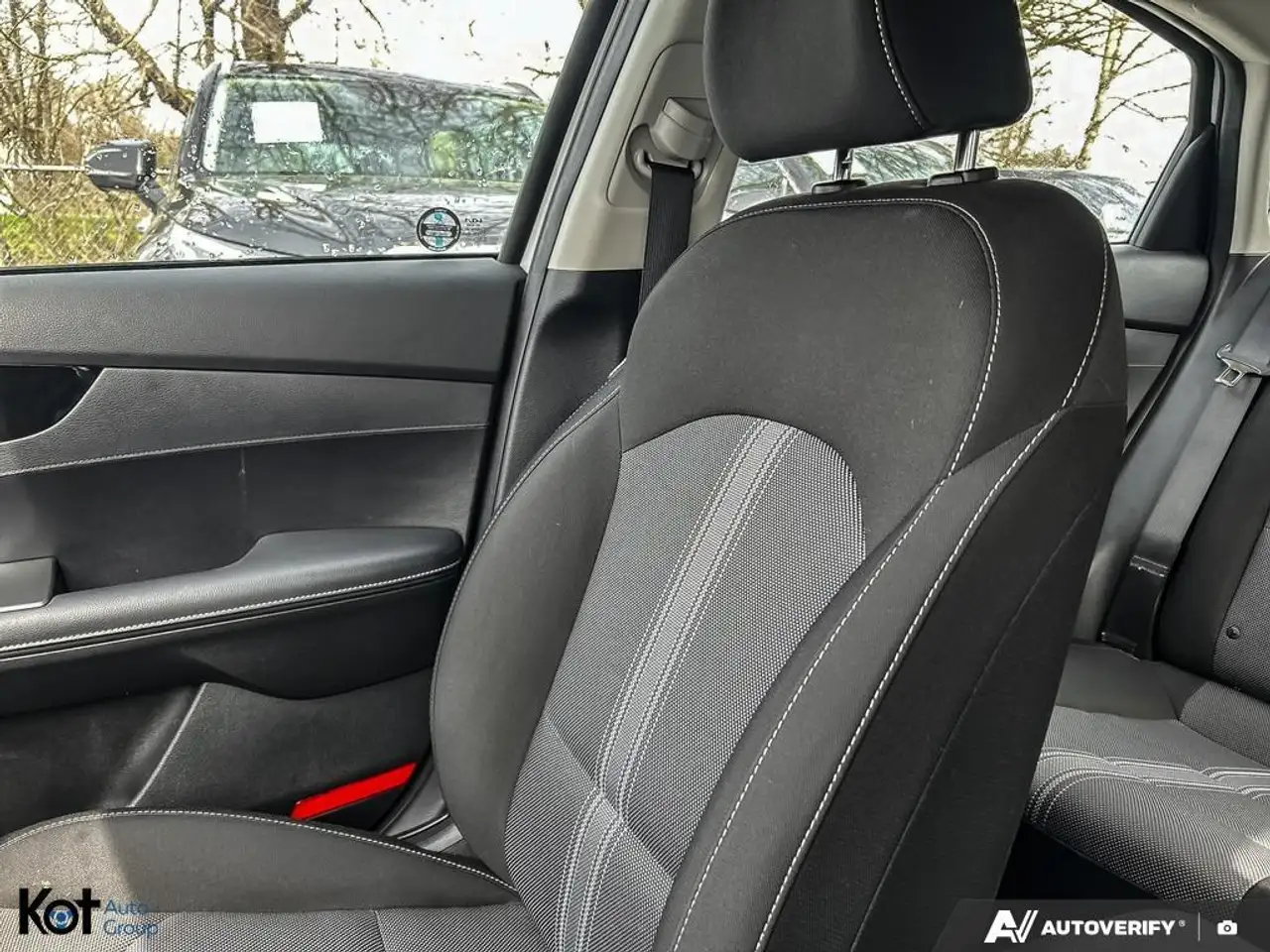 Kia Forte снимка Kia Forte
