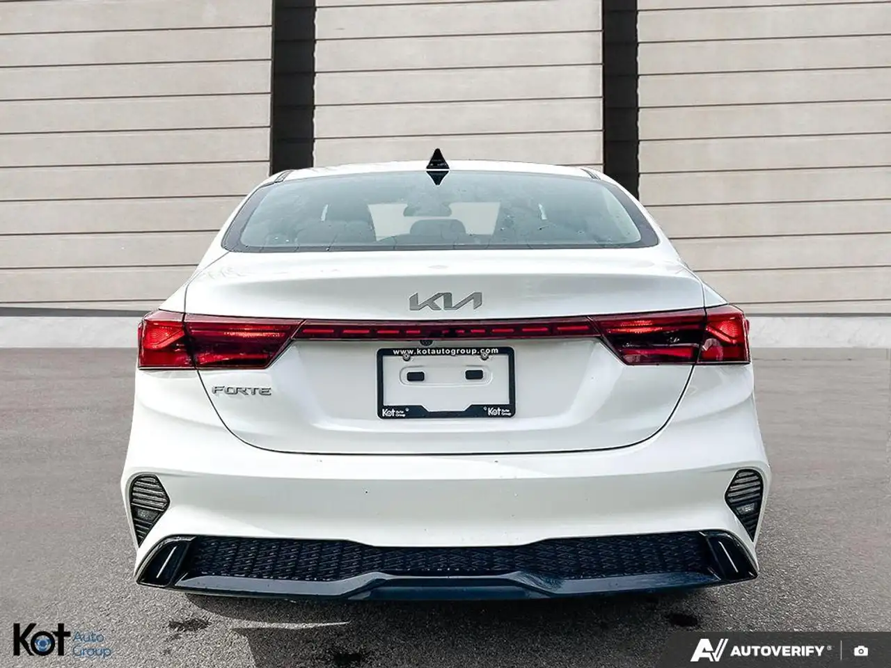 Kia Forte снимка Kia Forte