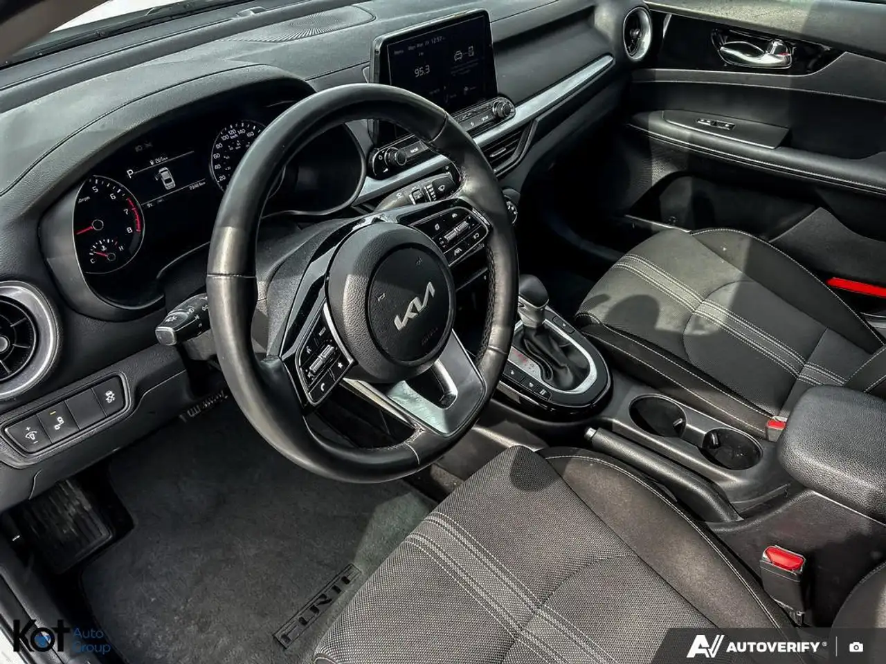 Kia Forte снимка Kia Forte