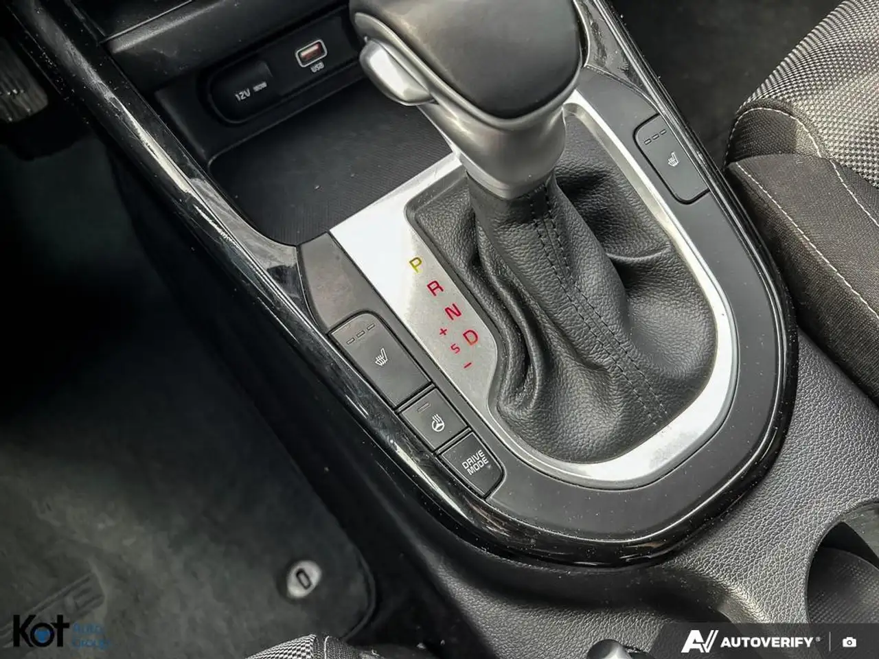 Kia Forte снимка Kia Forte