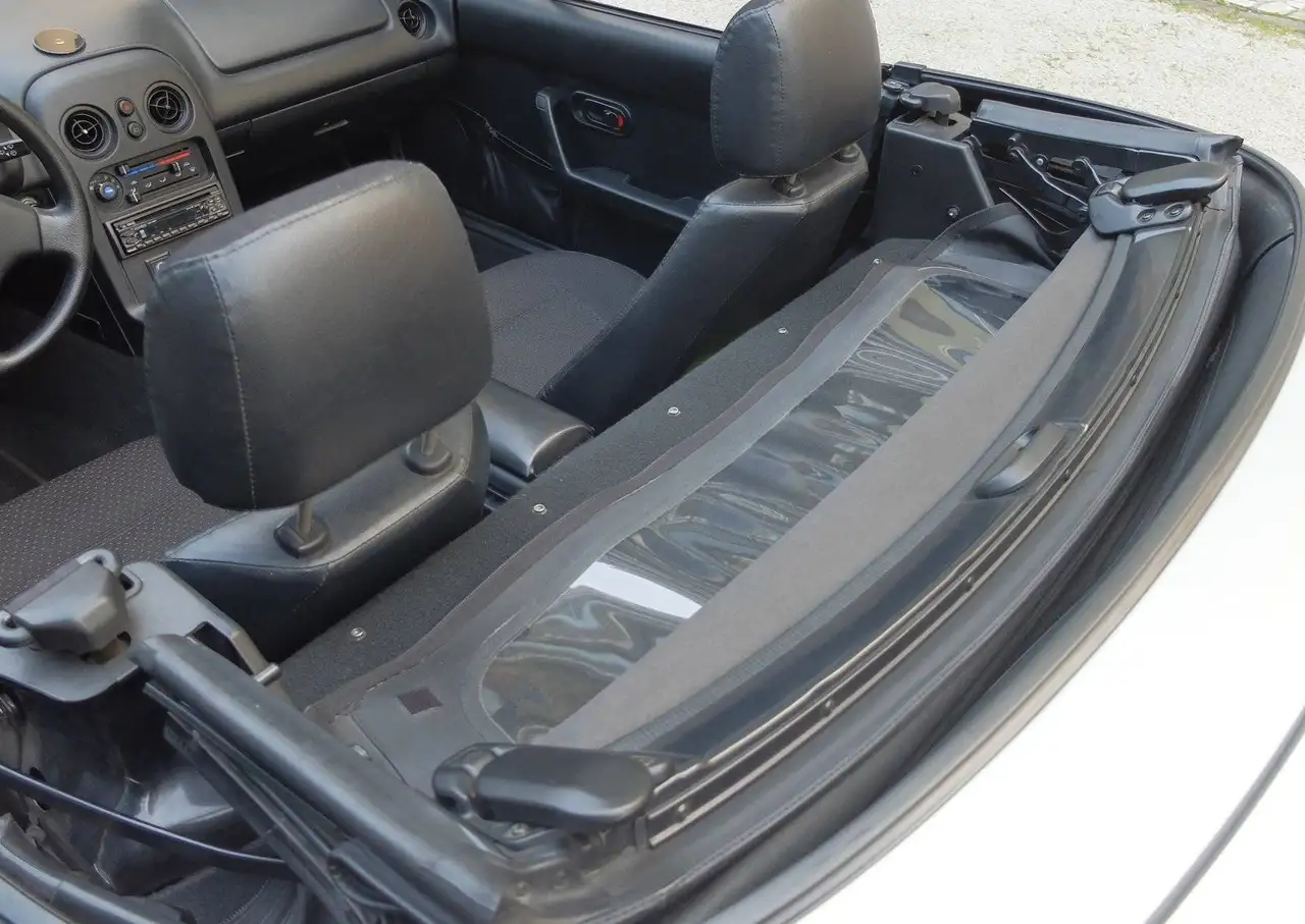 Mazda MX-5 1.6i 16v, foto 8