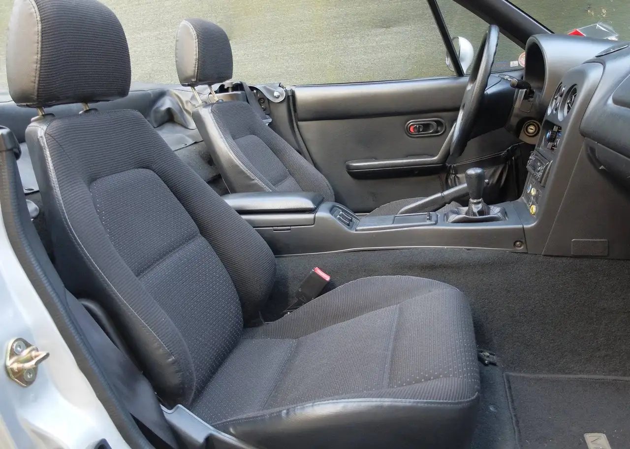 Mazda MX-5 1.6i 16v, foto 6