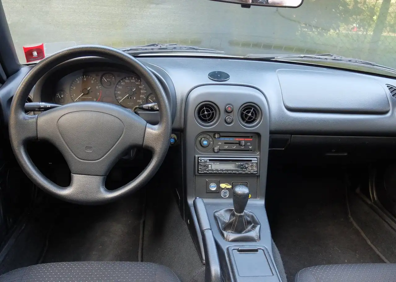 Mazda MX-5 1.6i 16v, foto 7