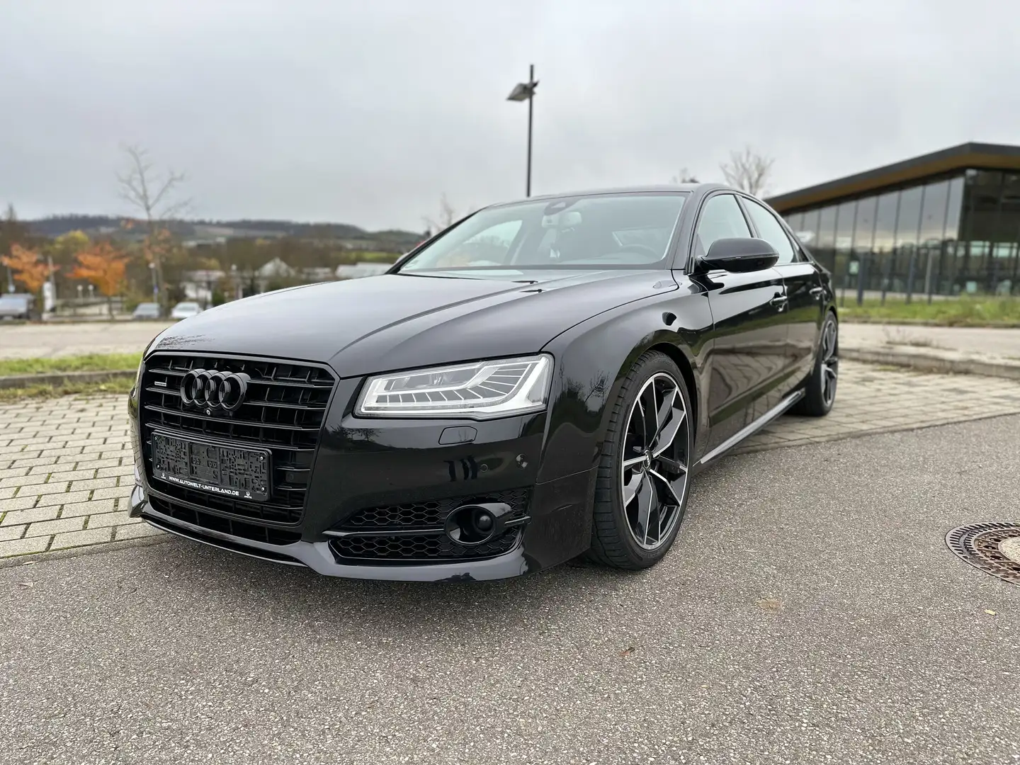 Audi A8 3.0 TDI quattro S8Plus Paket Keyless Spurpaket+ Schwarz - 2