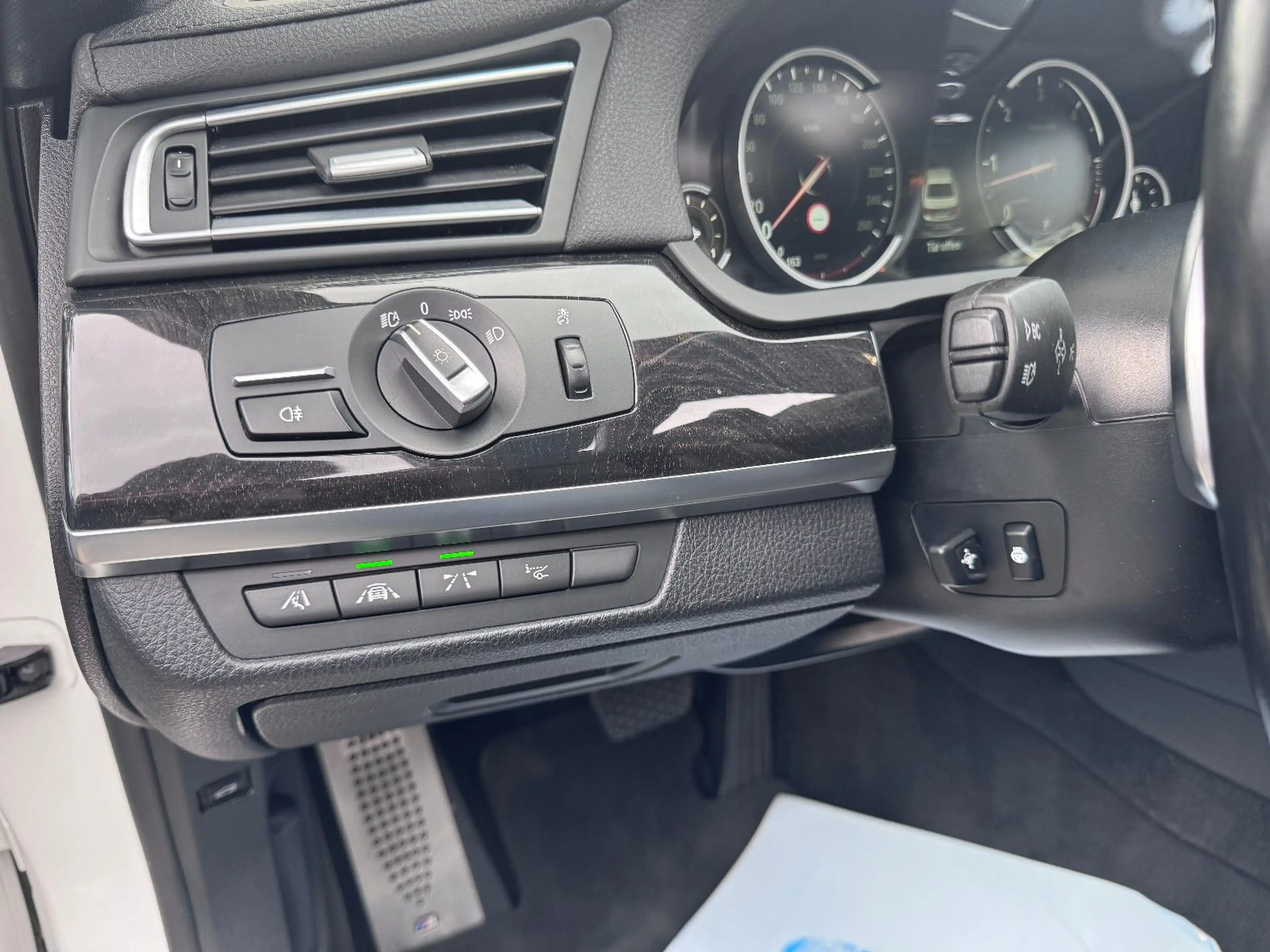 BMW 730 d xD*M-SPORTPAKET*FOND ENTER.*B&O*EGSD*KAMERA — photo 11