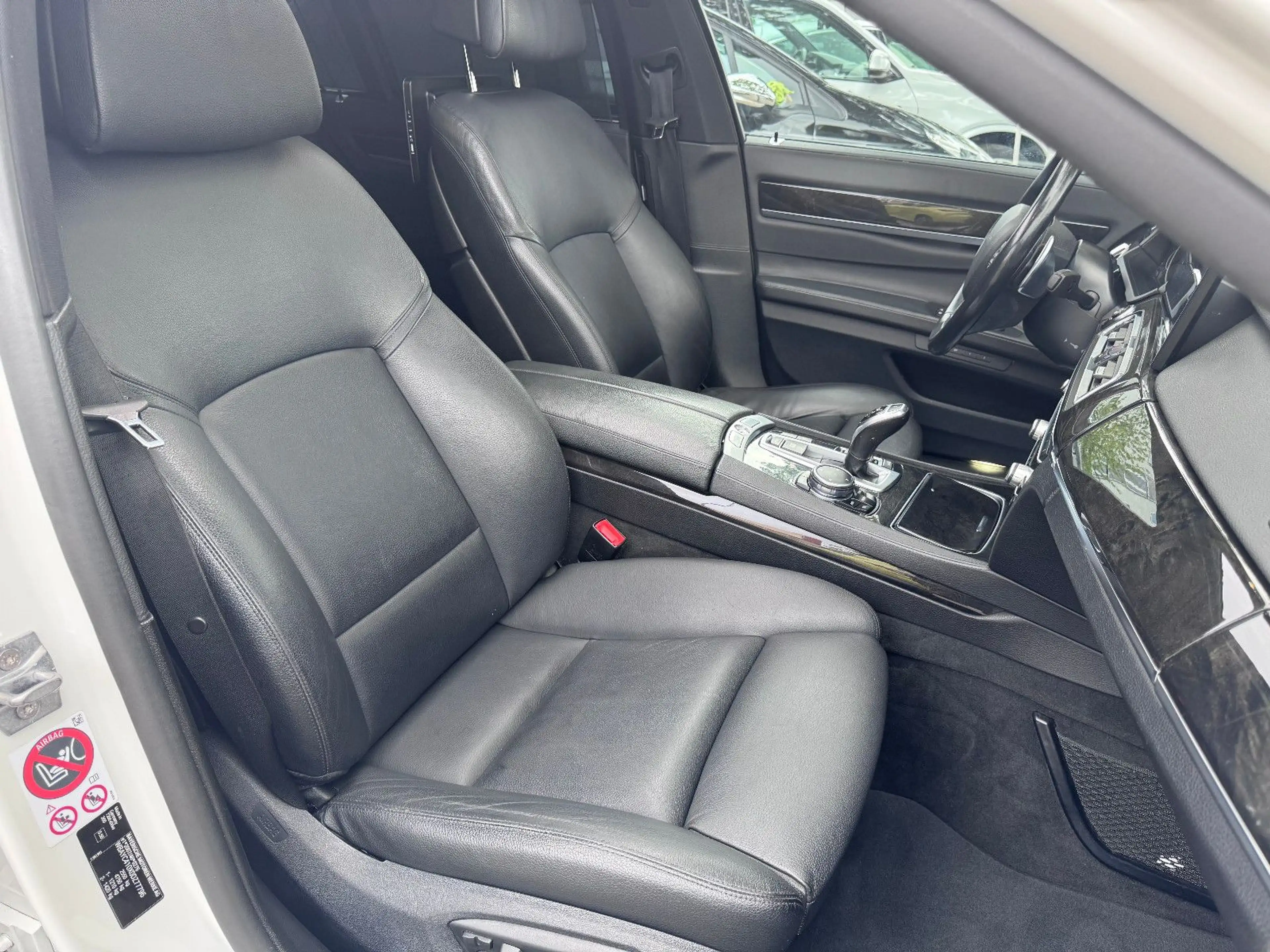 BMW 730 d xD*M-SPORTPAKET*FOND ENTER.*B&O*EGSD*KAMERA — photo 14