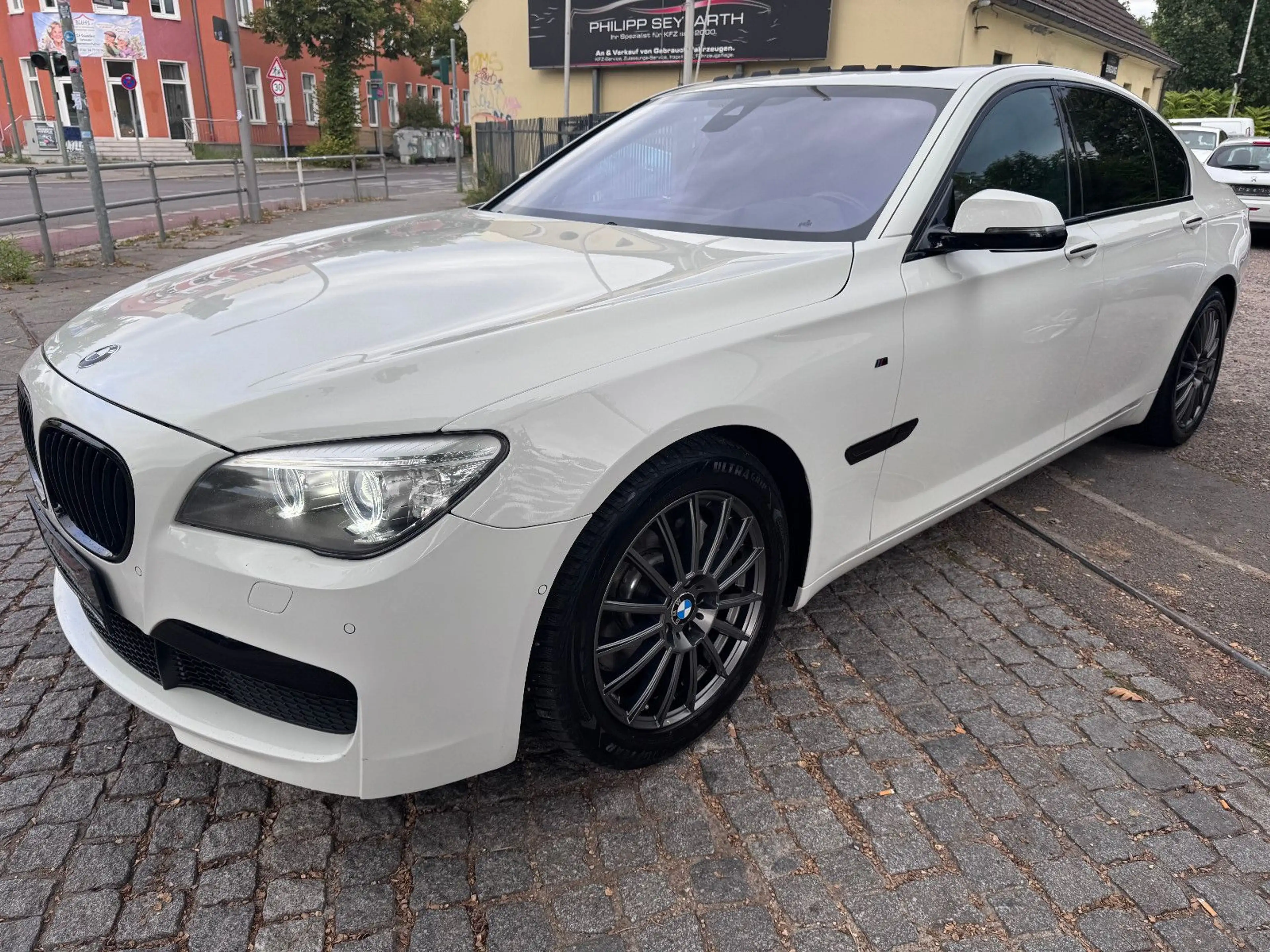 BMW 730 d xD*M-SPORTPAKET*FOND ENTER.*B&O*EGSD*KAMERA