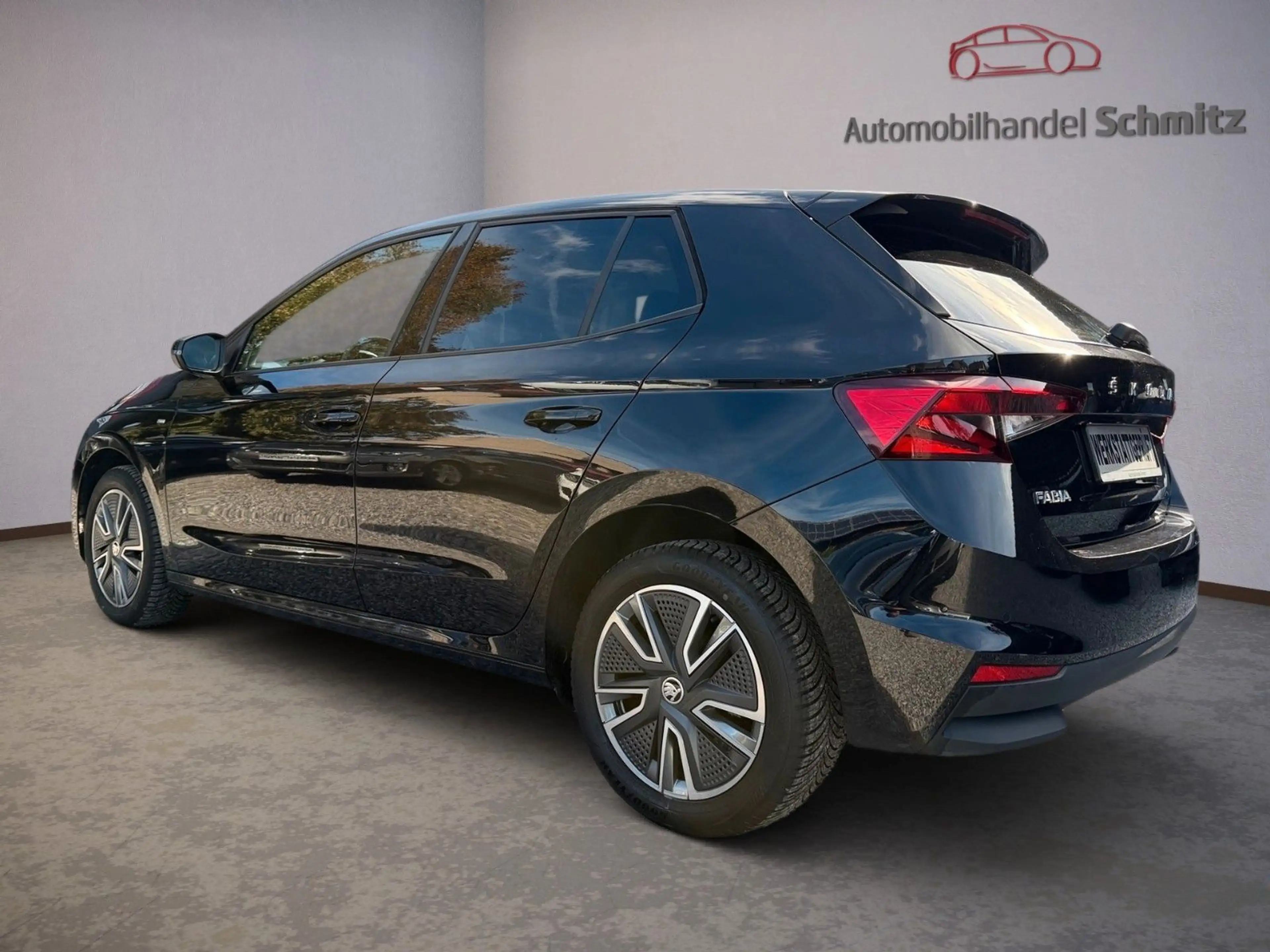 Skoda Fabia 1.0 TSI CarPlay LED-Scheinwerfer PDC — photo 7