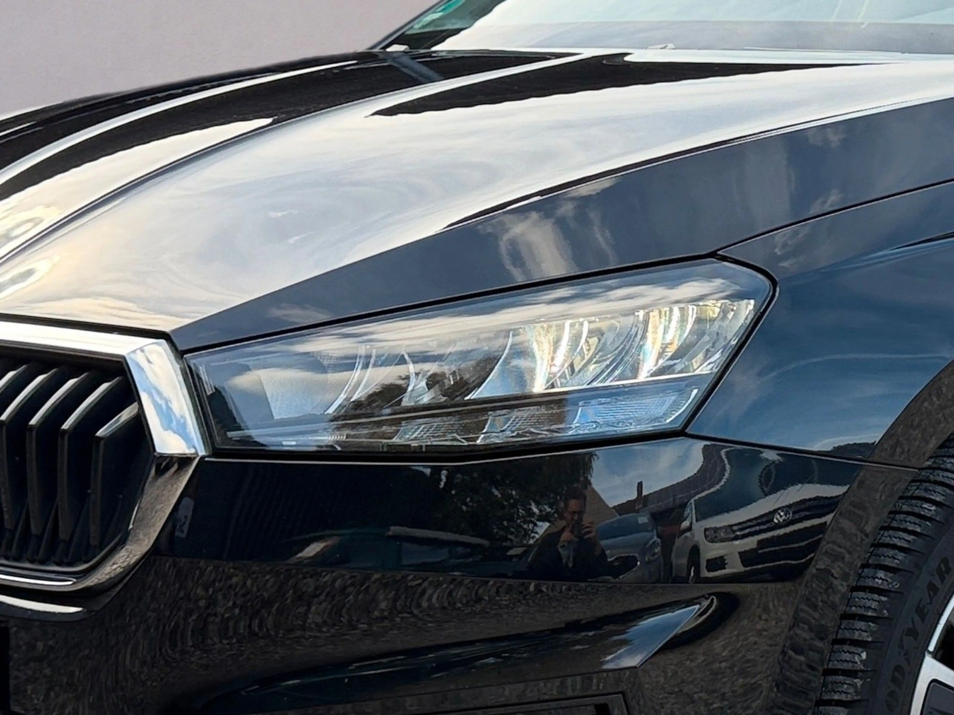 Skoda Fabia 1.0 TSI CarPlay LED-Scheinwerfer PDC — photo 9
