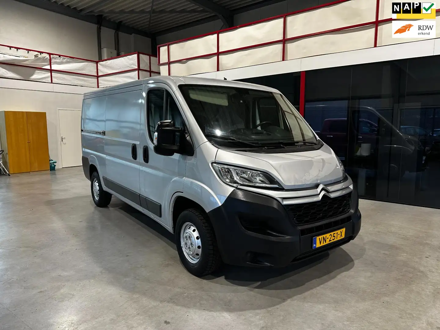 Citroen Jumper 33 2.2 HDI L2H1 / Camera /Airco / 3-Persoons / 2 D - 1