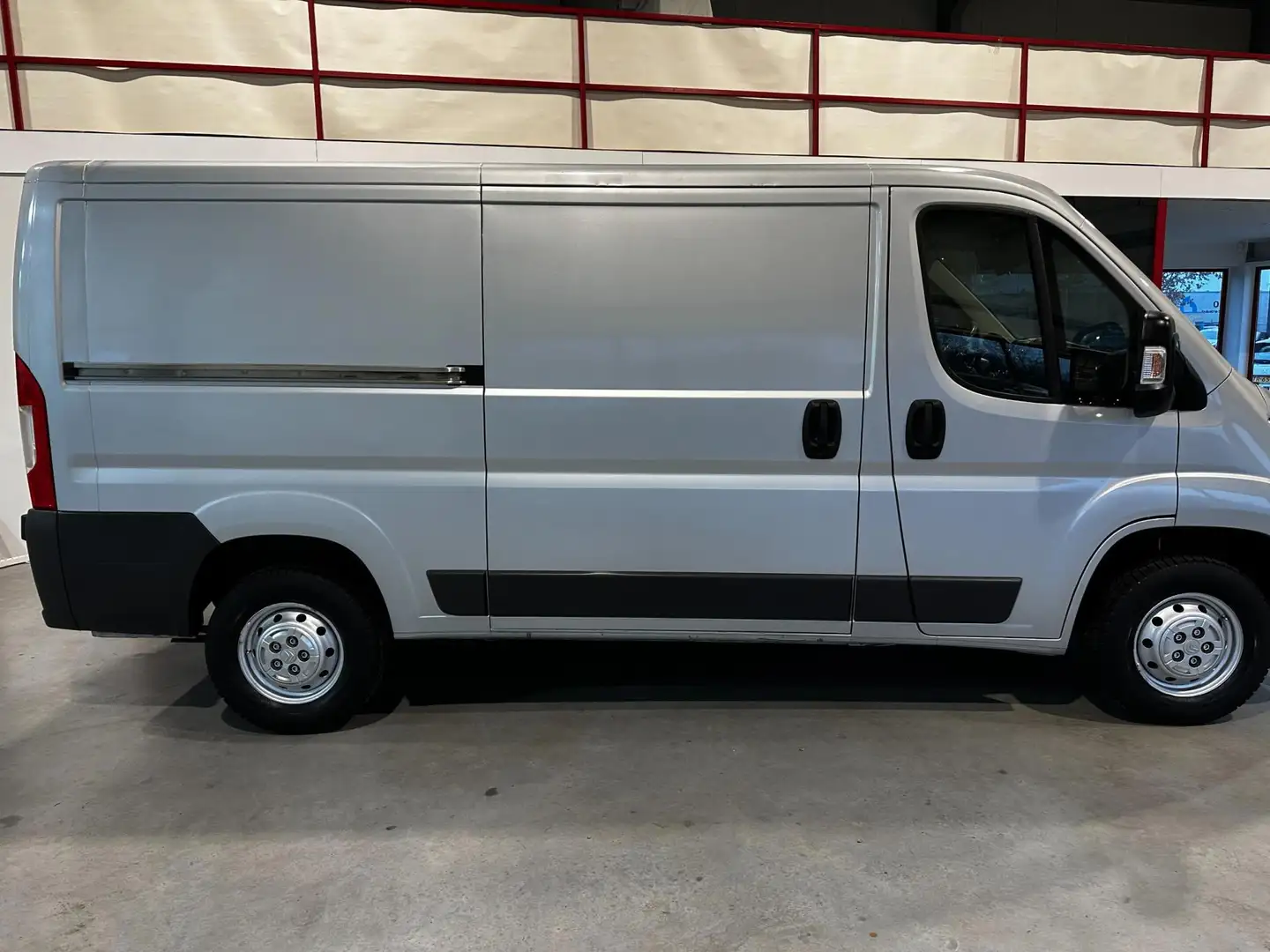 Citroen Jumper 33 2.2 HDI L2H1 / Camera /Airco / 3-Persoons / 2 D - 2