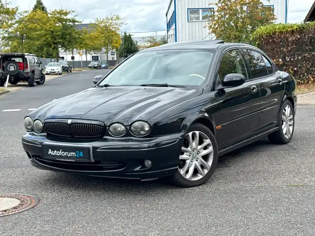 Jaguar X-Type 3 Liter V6 Executive *Autom.*Schiebedach*