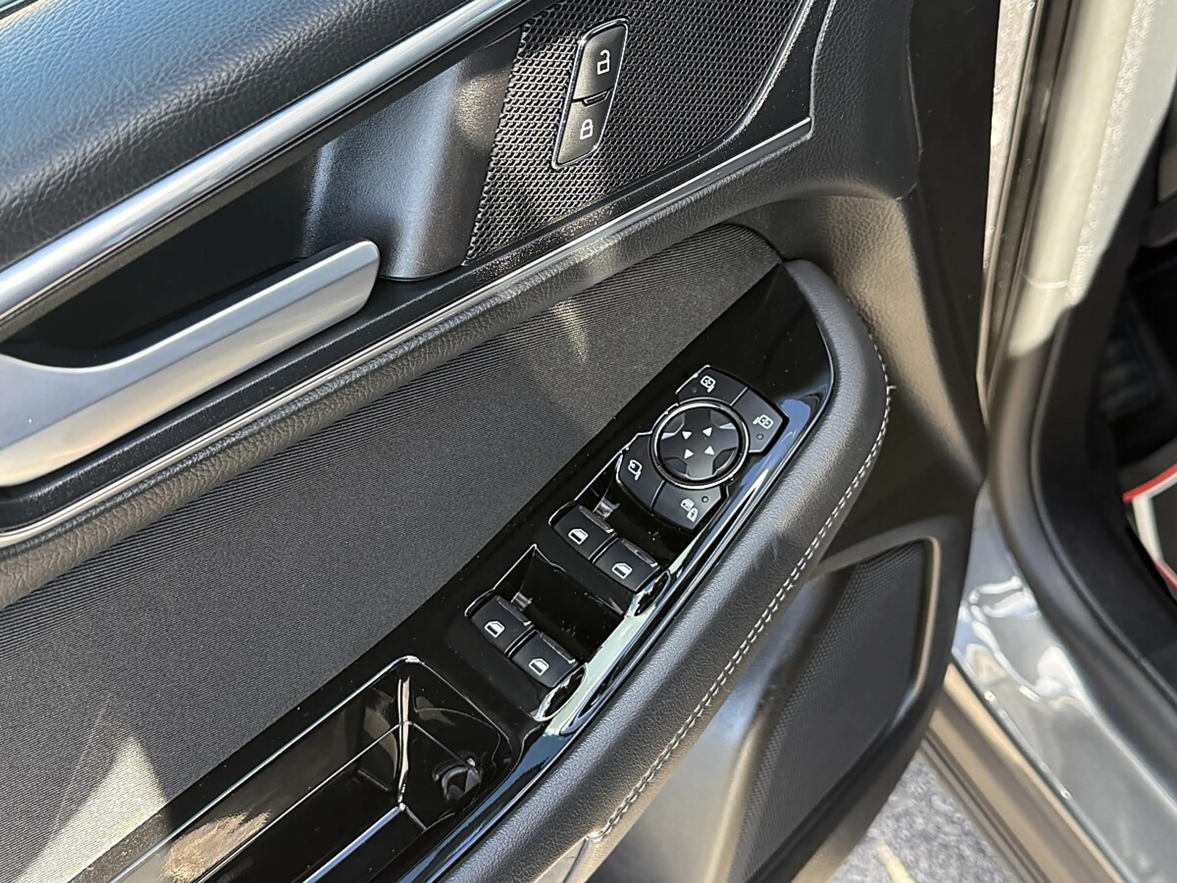 Ford Galaxy 2.0 EcoBlue Titanium Start/Stopp (EURO 6d) — photo 11