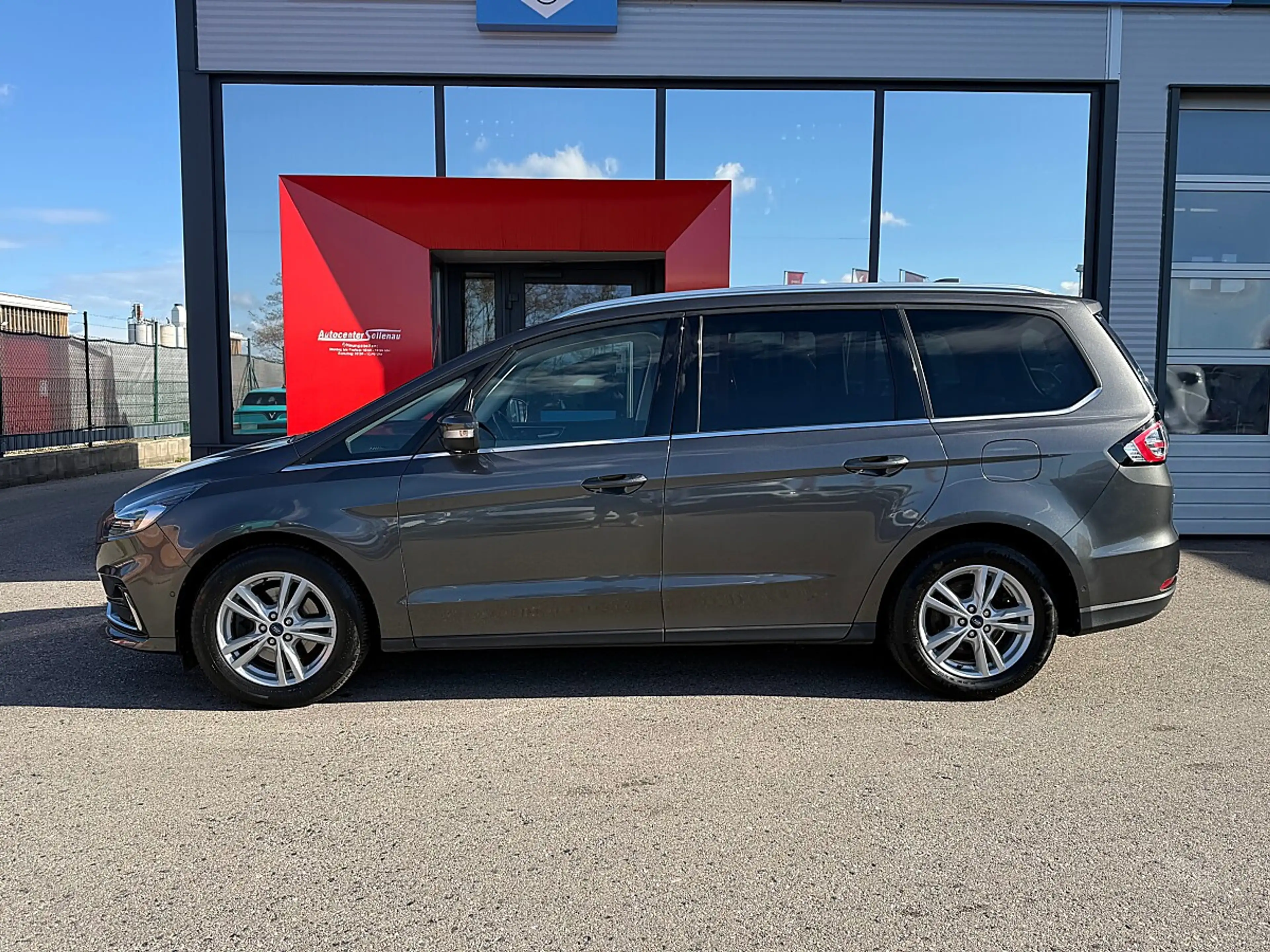 Ford Galaxy 2.0 EcoBlue Titanium Start/Stopp (EURO 6d) — photo 5